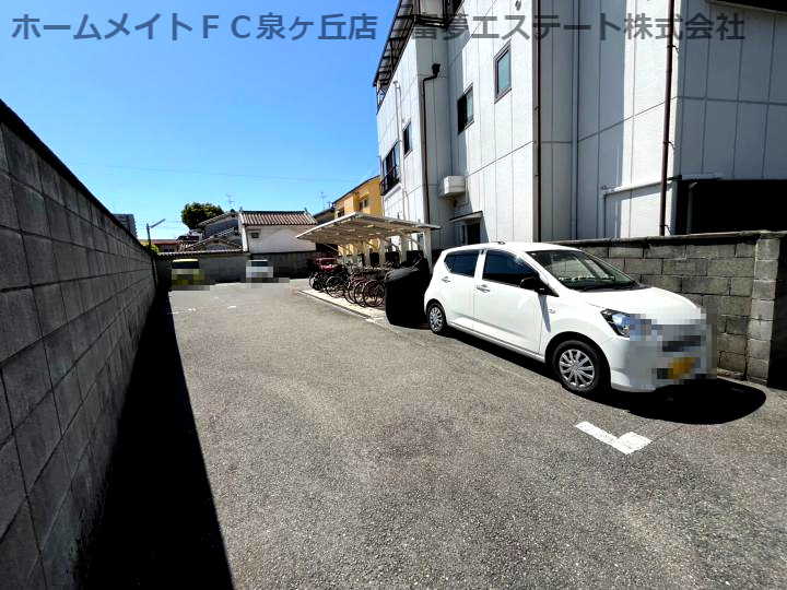 ハウスKの駐車場
