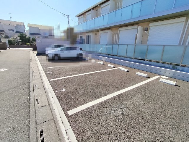シャーメゾン　プルーシャの駐車場|駐車場です