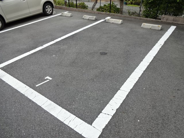 プリンシピオの駐車場
