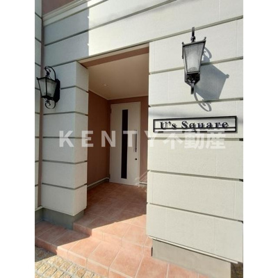 【エントランス】 | Ｕ’ｓスクエア | 落ち着いたエントランスです