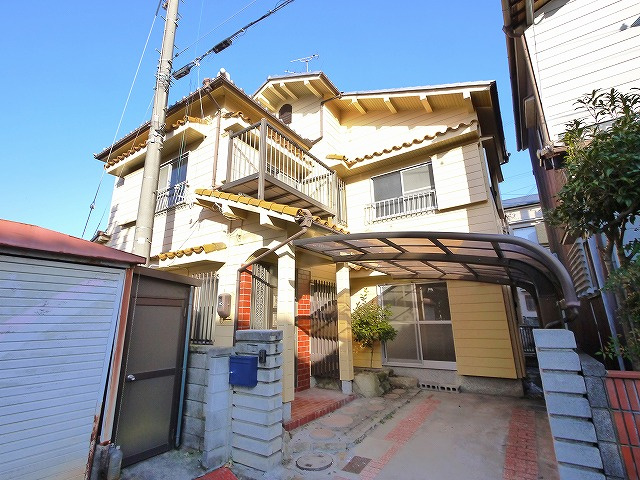 荒蒔町Yellow Houseの外観|おしゃれな外観です