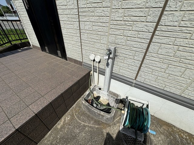 【設備】 | 大和ハウス施工の軽量鉄骨造りの一戸建て | 散水栓完備