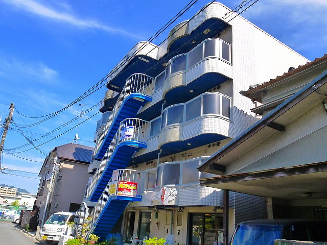 新大ビルの外観