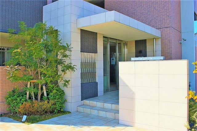 メゾン・ド・パニールのエントランス