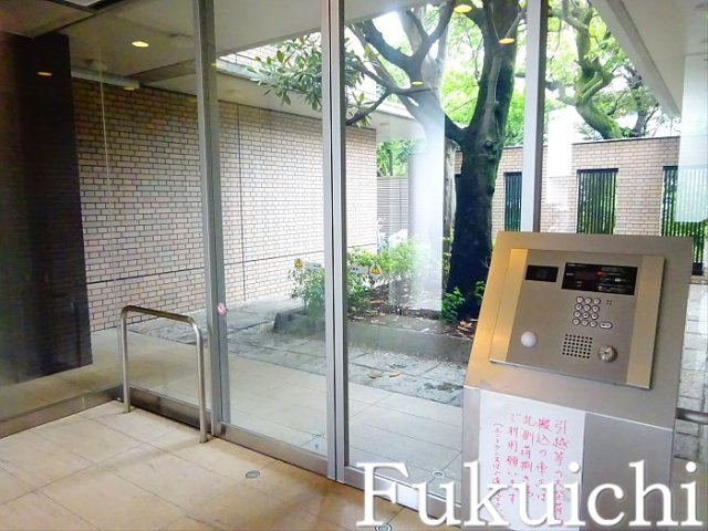 フォレストパーク田向のエントランス