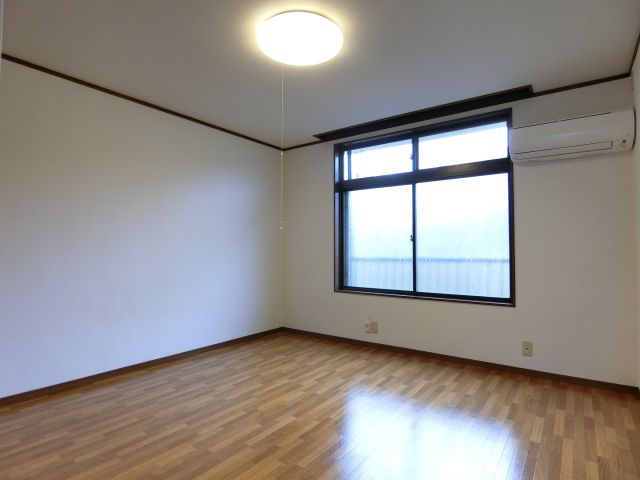 クローバーハウスの居間・リビング