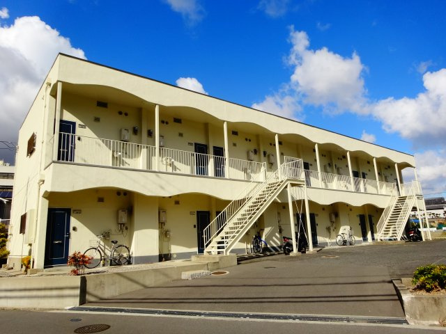 クローバーハウスの外観