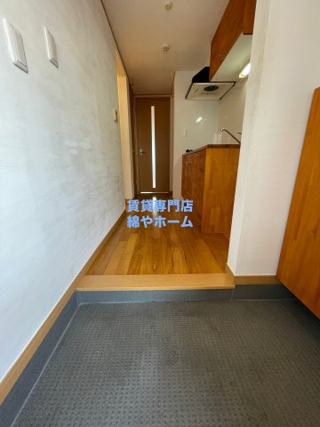 シェルメゾン住之江の玄関|明るい玄関です