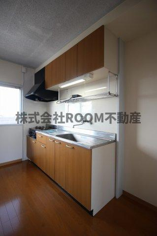 リ・バースコート宮丸のキッチン|コンパクトなキッチンで掃除もラクラク