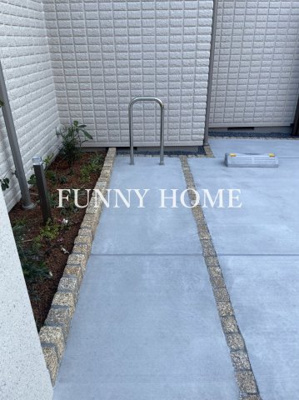 【駐車場】 | シューフルール | 別途契約でバイクも停められます♪