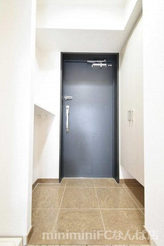 グルーブニッポンバシの玄関