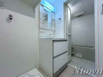 【独立洗面台】 | トライデント新栄Ⅰ | 朝の身支度には欠かせない独立洗面化粧台