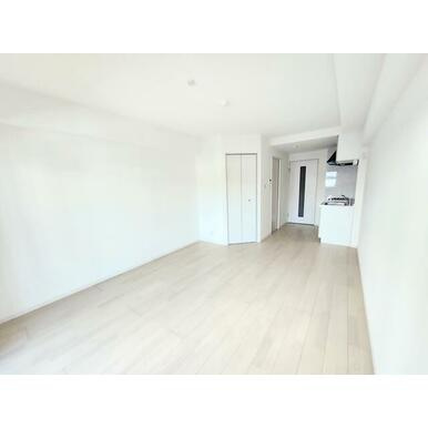 熊本市東区月出２丁目の賃貸マンションの居間・リビング