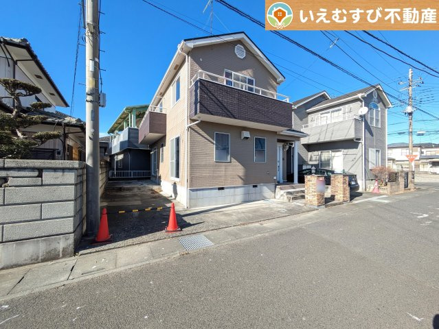 熊谷市瀬南　中古戸建の外観|ナチュラルな色合いで飽きのこない外観！
ゆっくりご内覧いただけますのでぜひ一度現地をご覧ください！夢が膨らみます♪