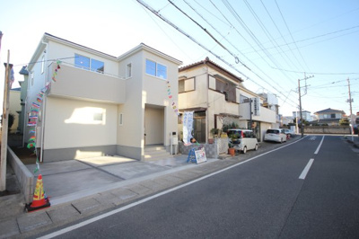 【前面道路含む現地写真】 | 三郷市戸ケ崎1丁目 | 前面道路含む現地写真です