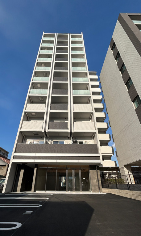 NEUA　NARUMI