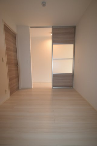 サンジェルマン市岡の洋室