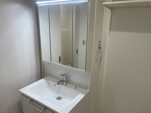 ユアメゾン神田の洗面所