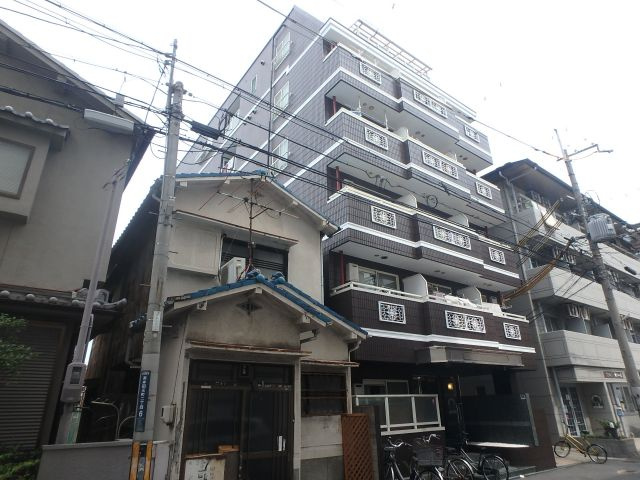 リバーライズ永和の外観