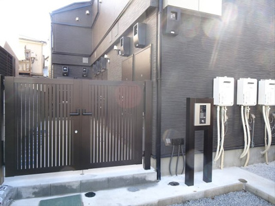 【エントランス】 | プライムガーデン下北沢