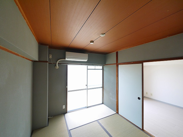 大和ビルマンションBの和室