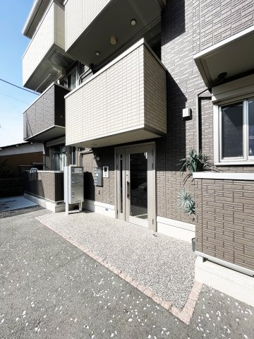 サンライズ蔵本Ⅱのエントランス