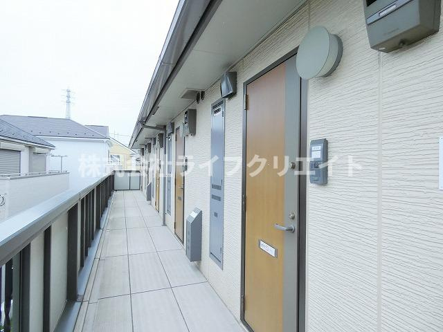 エトワール多摩平のロビー