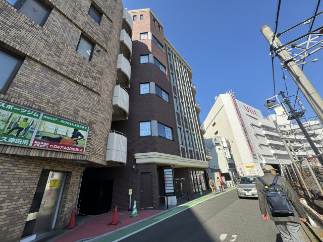 松栄ビル弐号館の外観