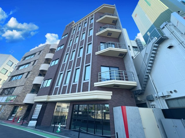 松栄ビル弐号館の外観