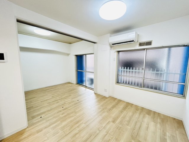 【居間・リビング】