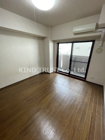 シャトー西天満の居間・リビング|使いやすい居間です