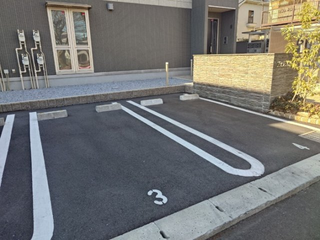 フォレストK・Tの駐車場