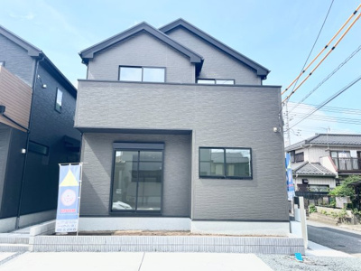 【外観】 | リナージュ印西市木下３号棟 | 外観は落ち着いています