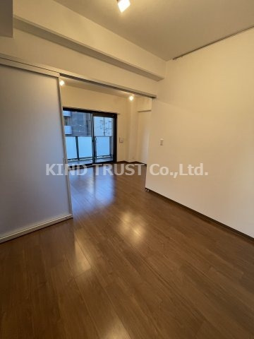 ネットフローラ梅田北の居間・リビング|こちらの居間で趣味の時間をお楽しみください