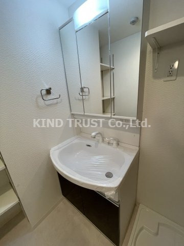 ファーストフィオーレ梅田イーストの洗面所|洗面所です