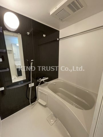 ファーストフィオーレ梅田イーストの浴室|ゆったり過ごせるお風呂です