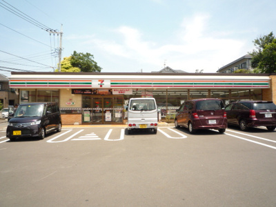 セブンイレブン横浜泉区役所前店まで650ｍ