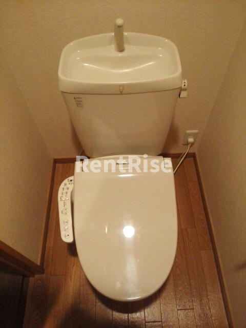 アンブレーム・ｙのトイレ|トイレ