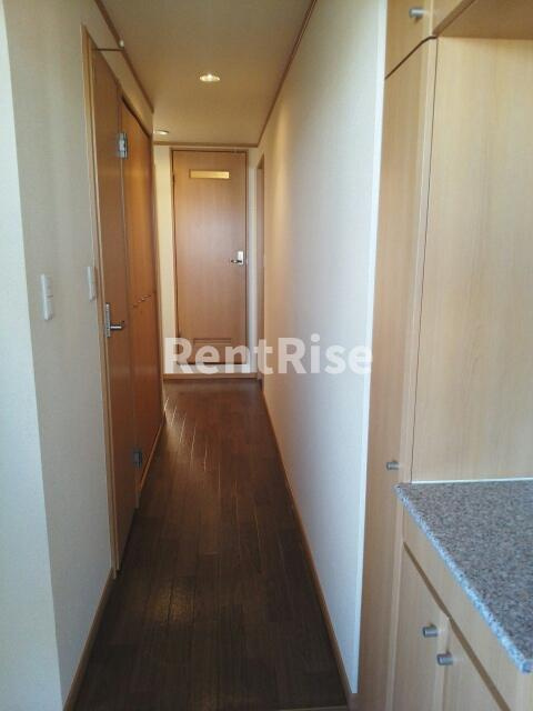 アンブレーム・ｙの玄関|玄関