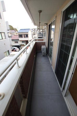 【バルコニー】 | ヴィクトワール