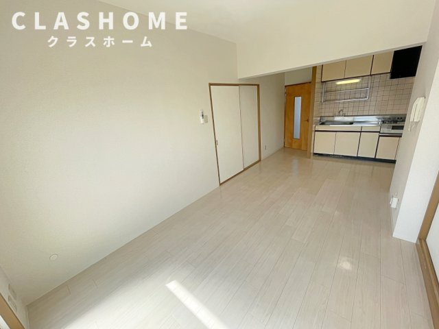 エスペランス池浦B棟　　　刈谷市近郊の賃貸はクラスホームの居間・リビング|同物件の別部屋になります。