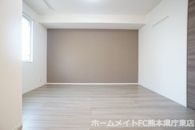 熊本市東区長嶺西２丁目のアパートの洋室