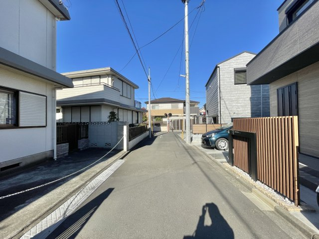 【前面道路含む現地写真】 | 清瀬市中清戸2丁目　中古戸建