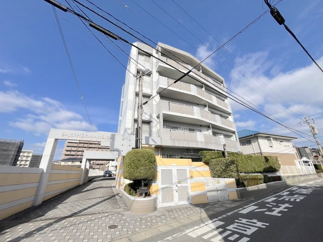 アーサー春日リベックスの外観