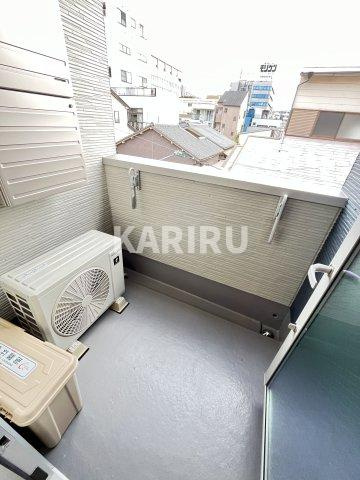 ハーモニーテラス京橋のバルコニー|外からの目が気にならないバルコニーで洗濯物が干せます