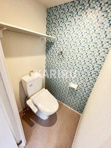 ハーモニーテラス京橋のトイレ|落ち着いた色調のトイレです