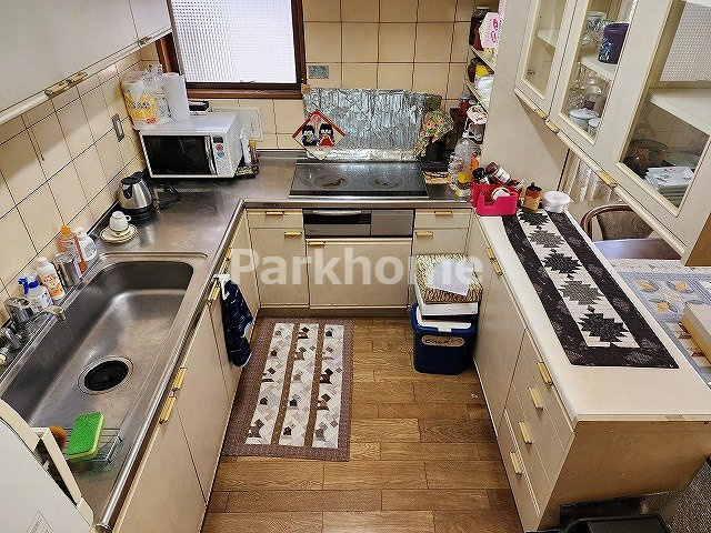 高知市朝倉丙　中古住宅のキッチン