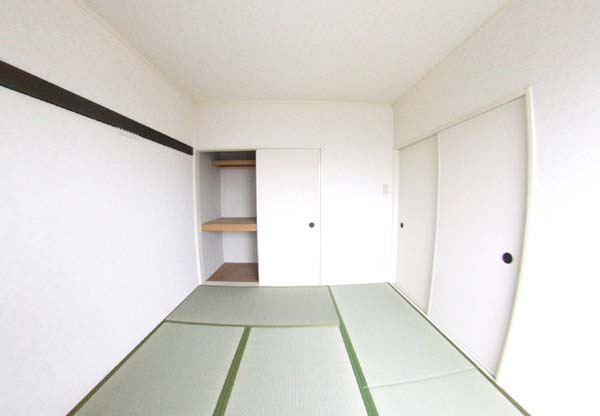 メゾンドールユキの和室|畳の上でゆっくりとくつろげる和室です
