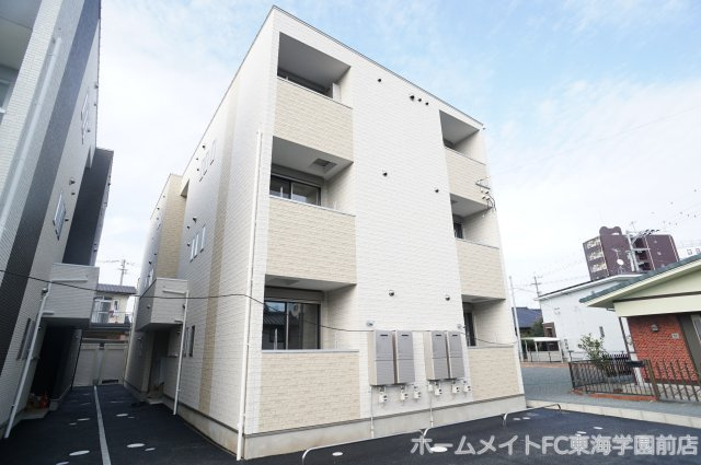 熊本市中央区黒髪１丁目のアパート