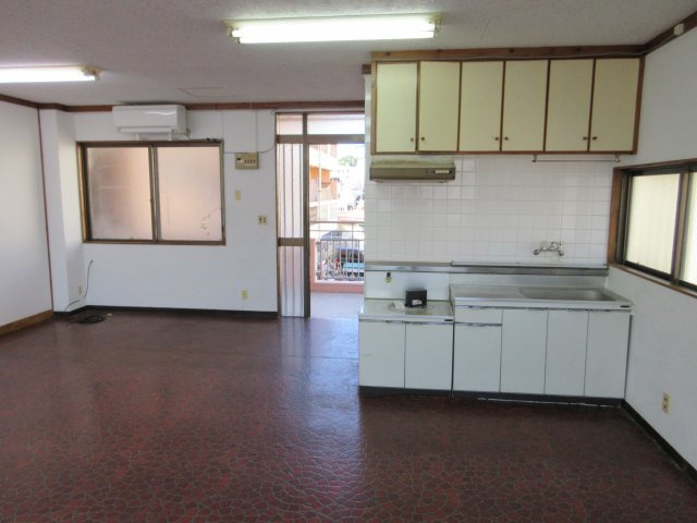 【居間・リビング】 | あらぐすくマンション(店舗)